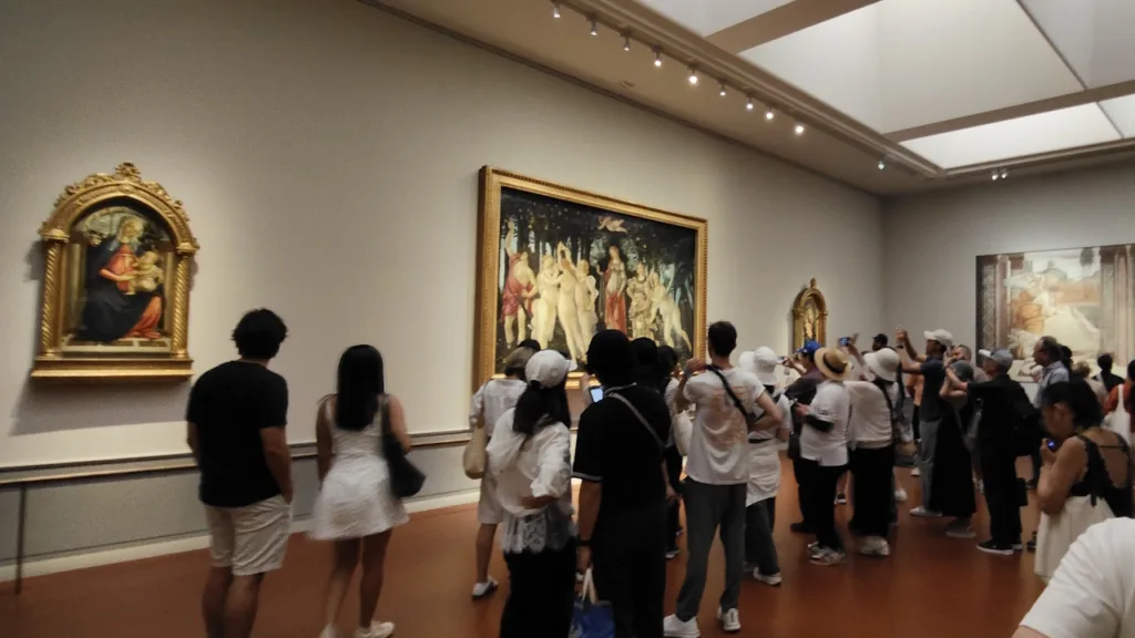 ウフィッツィ美術館 ルネサンス期のイタリア人画家サンドロ・ボッティチェッリが1482年頃に描いた絵画「プリマヴェーラ」