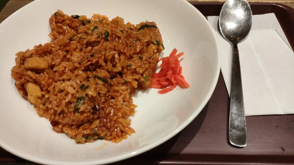 KIXエアポート カフェラウンジNODOKAのダッカルビチャーハン