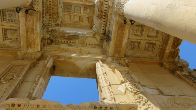 トルコ エフェソス遺跡のケルスス図書館（セルシウス図書館）の天井