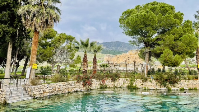 トルコ パムッカレのクレオパトラプール