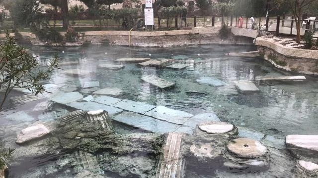 トルコ パムッカレのクレオパトラプール